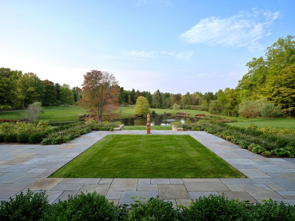 Inside a Strikingly Majestic Family Home in Ohio