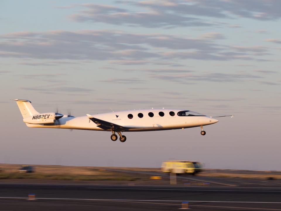 First flight of Alice.