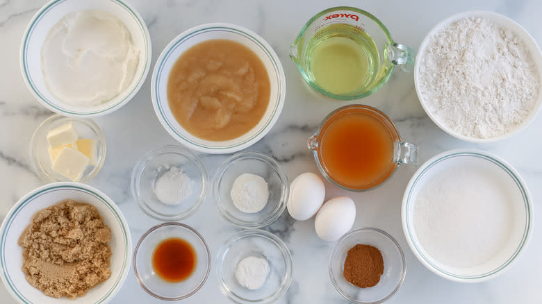 apple cider bundt cake ingredients