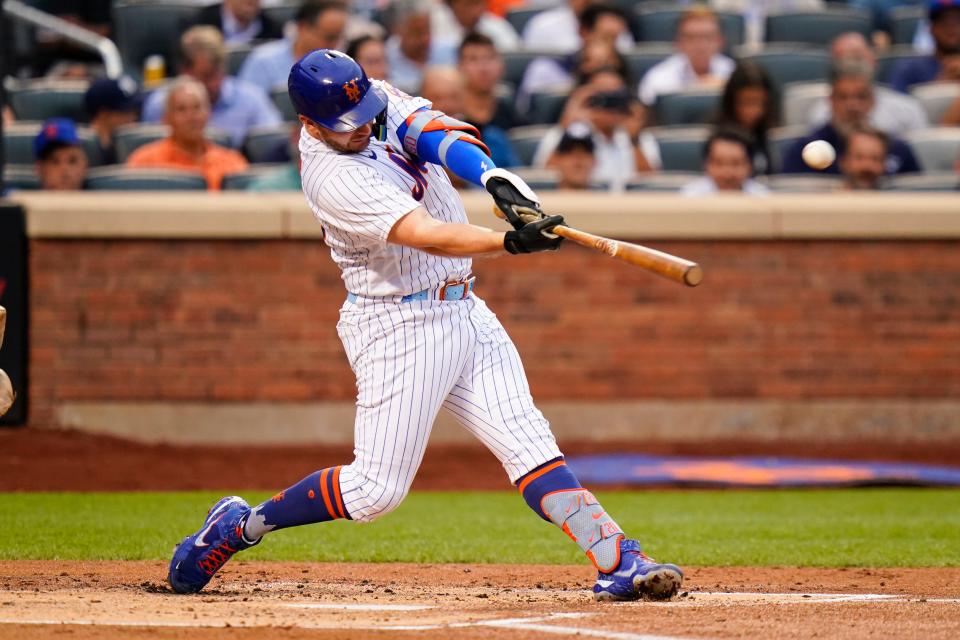 New York Mets' Pete Alonso hits a home run against the New York Yankees during the second inning of a baseball game Wednesday, July 27, 2022, in New York. (AP Photo/Frank Franklin II)