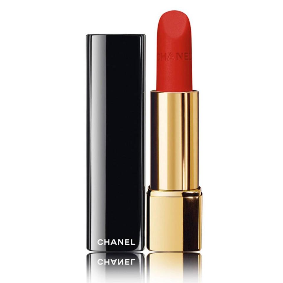 9 Gorgeous Lipsticks Beauty Editors Swear By