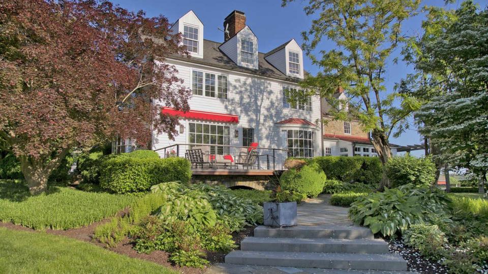 This Circa 1747 Farm Was Converted into a Cozy Bed-and-Breakfast