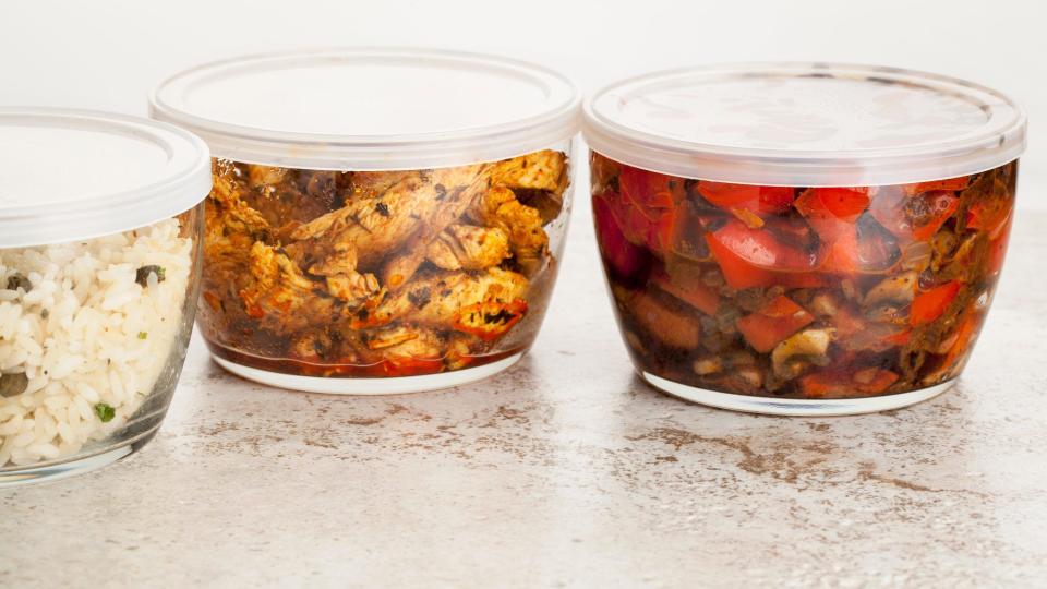 how-to-reheat-leftovers: leftovers in glass storage containers