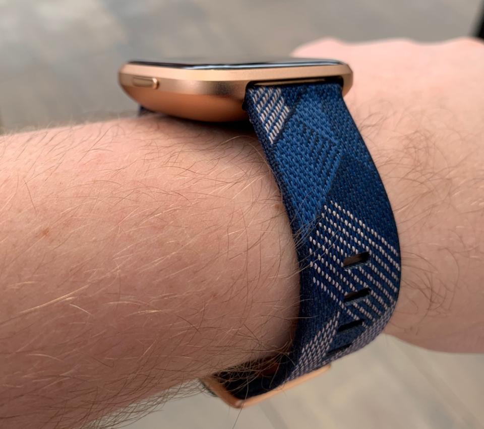 A side view of the Fitbit Versa 2. (Image: Howley)