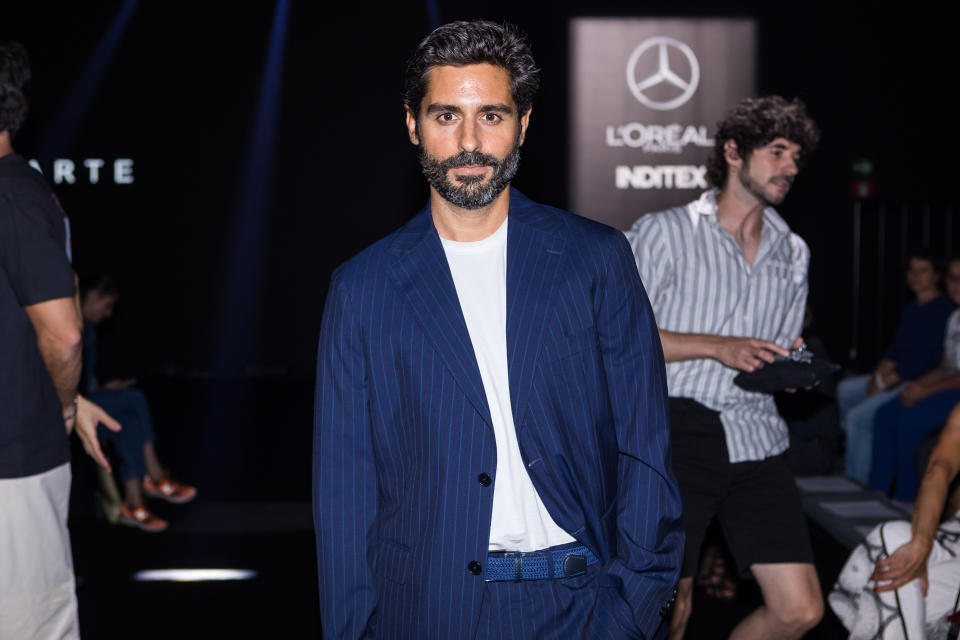 MADRID, ESPAÑA - 16 DE SEPTIEMBRE: Miguel Diosdado asiste al desfile de Isabel Sanchís durante la edición de septiembre de 2022 de la Semana de la Moda Mercedes Benz Madrid en Ifema el 16 de septiembre de 2022 en Madrid, España. (Foto de David Benito/Getty Images)