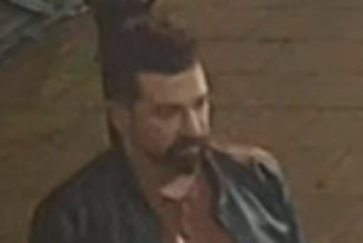 Police want to speak to this man after two sexual assaults in Westminster  (Metropolitan Poilce)