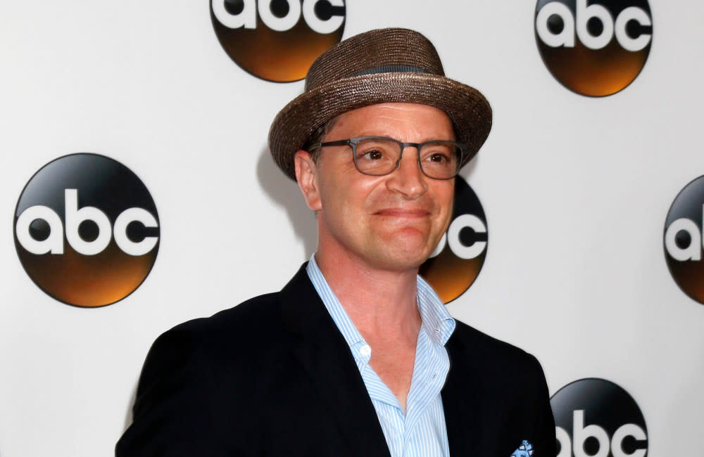 Joshua Malina has slammed Mel Gibson credit:Bang Showbiz