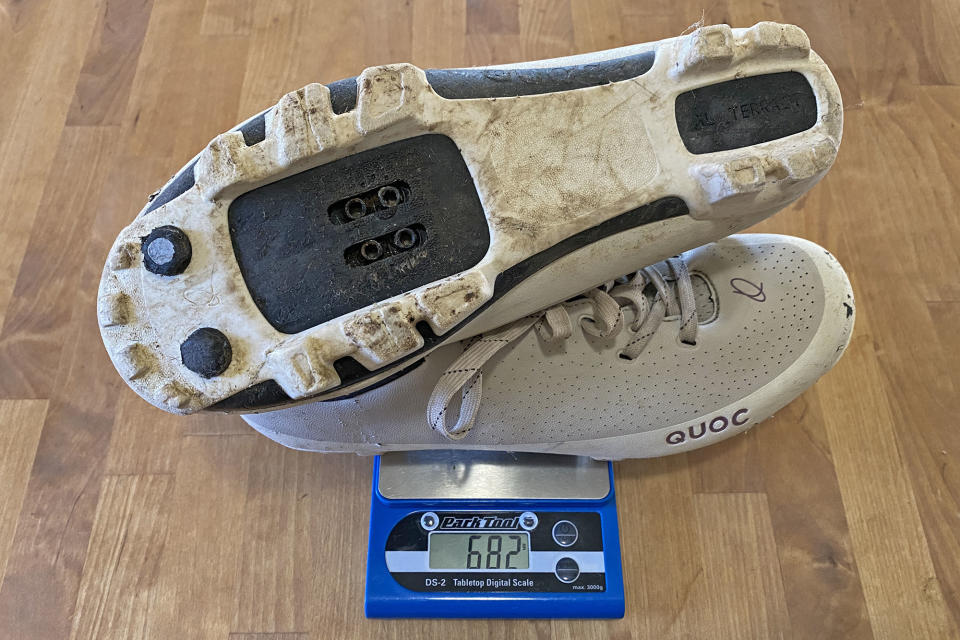 Quoc Gran Tourer XC Lace carbon gravel racing shoes, 682g actual weight for a pair, 341g per size 43 shoe