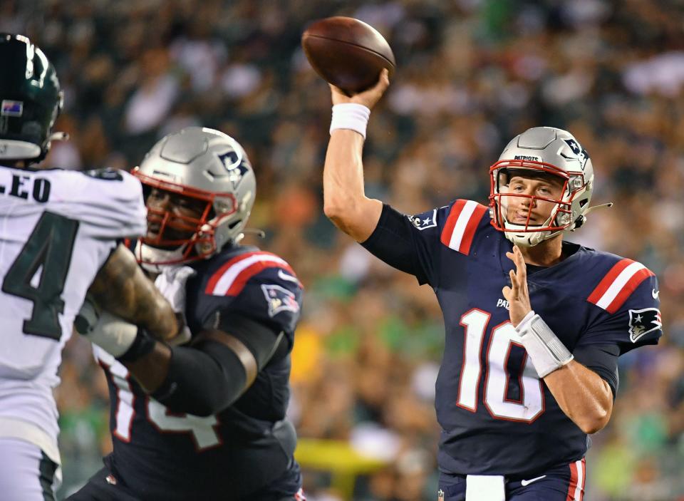 Patriots quarterback Mac Jones throws a pass against the Eagles during the fourth quarter Thursday night in Philadelphia.