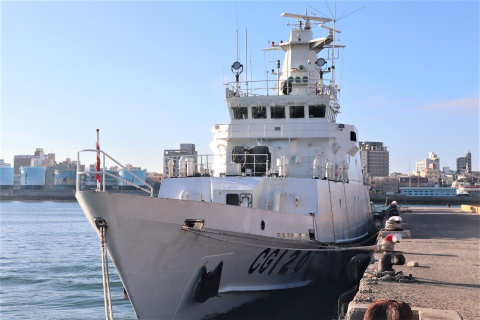 ▲台南艦、屏東鑑、苗栗艦與澎湖艦等4艘大型巡防艇，22日採佈陣齊發的方式，由澎湖海巡隊長洪挬論率PP-10038艇實施轄區海域擴大威力掃蕩。（圖／記者張塵攝，2019.12.22）