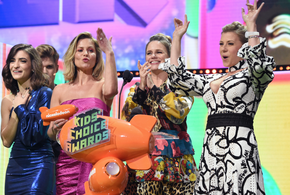 Candace Cameron Bure, Andrea Barber and Jodie Sweetin alluded to the Lori Loughlin drama at the Kids’ Choice Awards on Saturday. (Photo: Kevin Mazur/KCA2019/Getty Images for Nickelodeon)