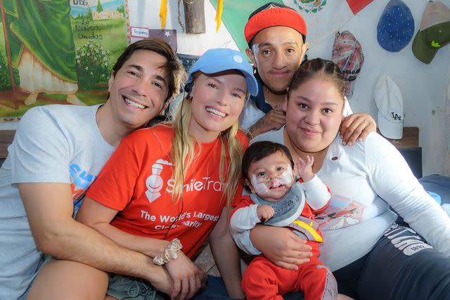<p>Smile Train</p> From Left: Justin Long and Kate Bosworth on their service trip