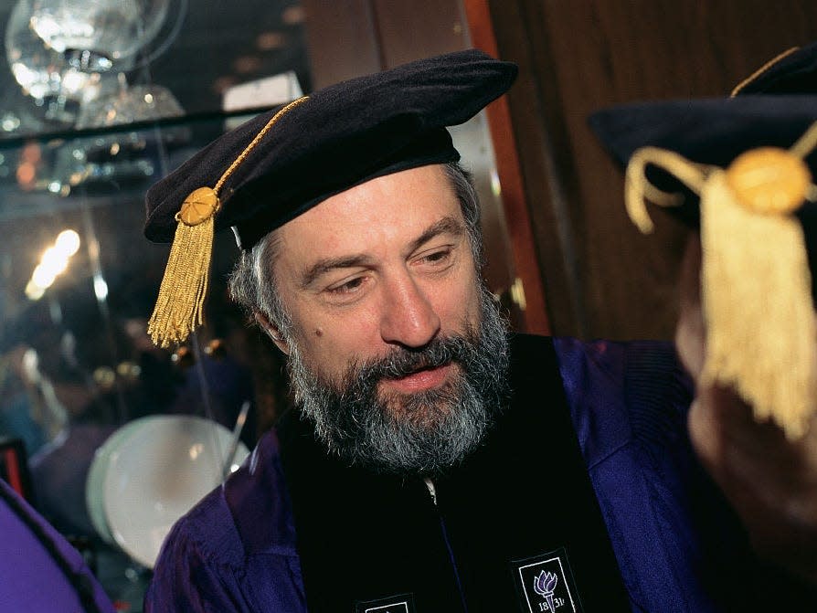 Robert De Niro at NYU's graduation in 1996