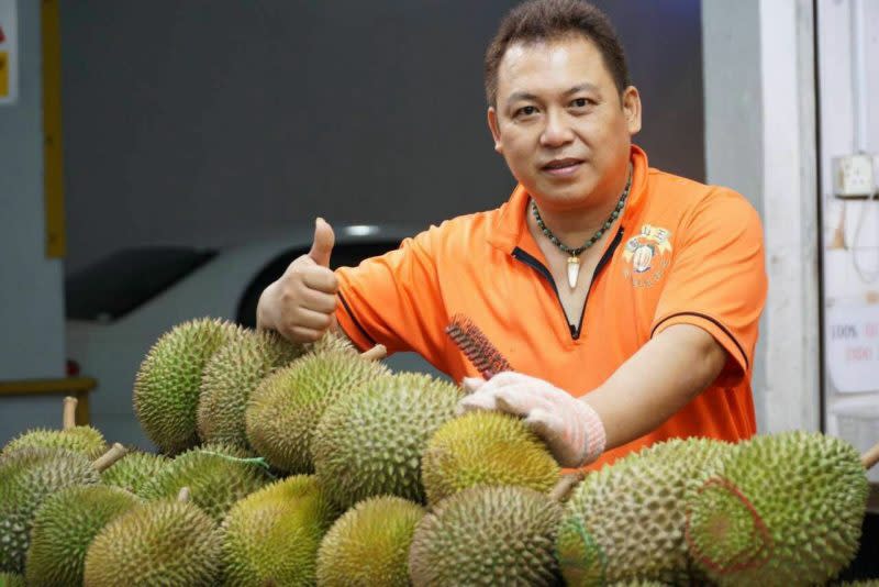 durian stalls - the durian tree