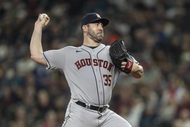 Houston Astros win AL West as Rangers fall to Mariners