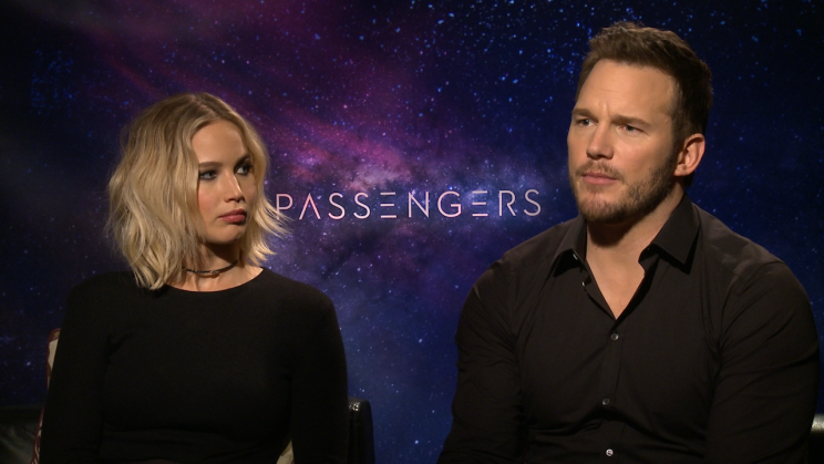 Chris Pratt explained to Yahoo Movies what he learned from working with Jennifer Lawrence. (Photo: Yahoo)