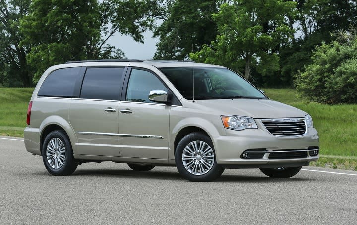 2016 Chrysler Town & Country Anniversary Edition photo