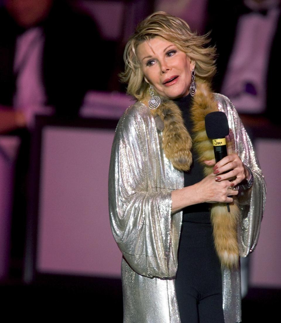 Joan Rivers performs at the Stardust Resort & Casino June 26, 2004 in Las Vegas, Nevada. (Ethan Miller/Getty Images)