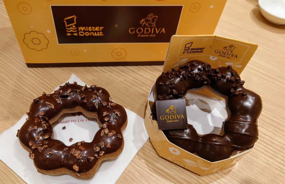 有吃到的粉絲在Mister Donut臉書底下貼出「戰利品」，大讚好吃。(翻攝自 Mister Donut 統一多拿滋官方粉絲團臉書留言)