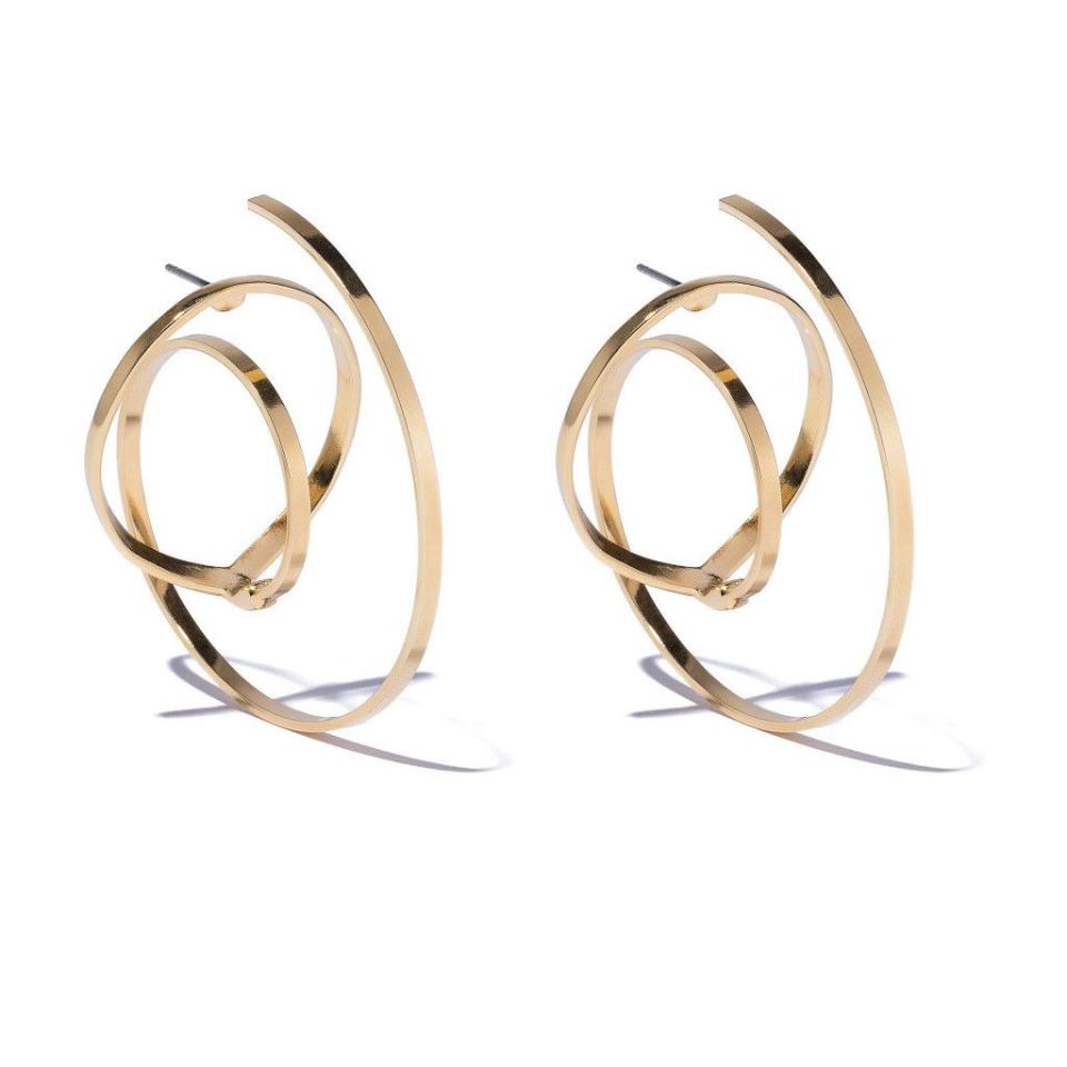 11 Pairs of Hoop Earrings to Wear Now