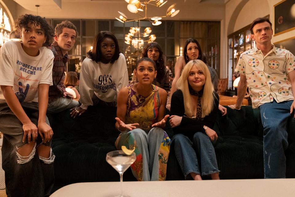 Whitney Peak, Eli Brown, Grace Duah, Savannah Lee Smith, Zión Moreno, Jordan Alexander, Emily Alyn Lind, and Thomas Doherty on the season two finale of "Gossip Girl."