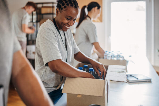 10 Black-Led Community Service Organizations Making A Real Difference, From The Okra Project To City Startup Labs | Photo: South_agency via Getty Images