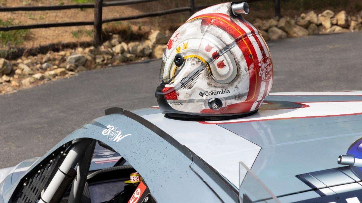  Star Wars helmet on car. 