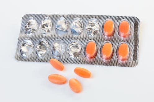   <span class="attribution"><a class="link " href="https://www.shutterstock.com/image-photo/statin-tablets-on-white-open-blister-215041984" rel="nofollow noopener" target="_blank" data-ylk="slk:roger ashford/Shutterstock;elm:context_link;itc:0;sec:content-canvas">roger ashford/Shutterstock</a></span>