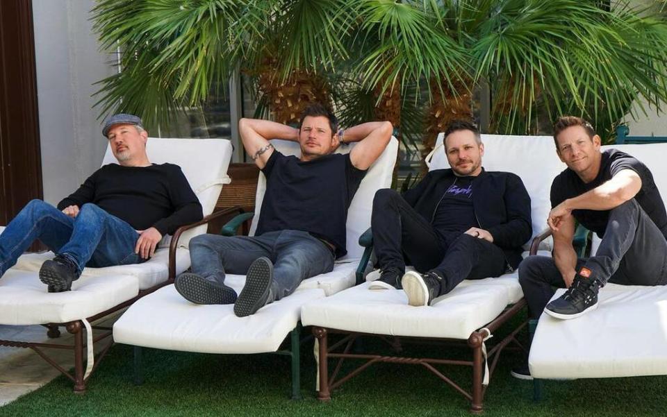 98 Degrees, Instagram