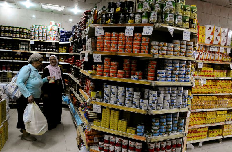 FILE PHOTO: Two Egyptian women shopping in a supermarket in Cairo