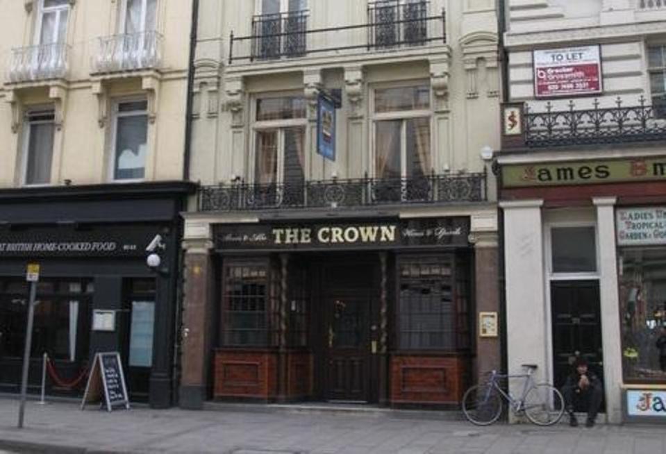 14. The Crown: Outside seating is one of the biggest draws of this busy boozer in Holborn. It’s an oasis of cheap drinks in an expensive area, and service here is usually a little quicker here compared to other bustling pubs nearby. A solid, if slightly unremarkable option for drinkers in WC1. <br></br>51 New Oxford St, WC1A 1BL (Mike Quinn/Creative Commons)