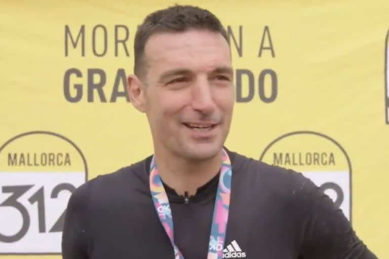 Lionel Scaloni pedaleó durante 5 horas en una carrera de ciclismo en Mallorca