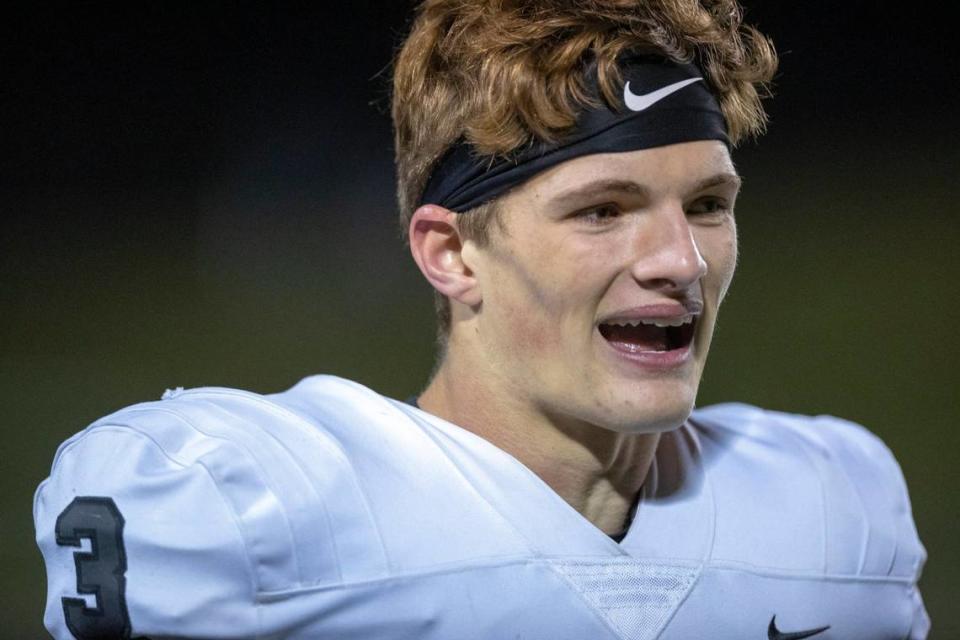 South Warren quarterback Caden Veltkamp has thrown for 2,427 yards and 32 touchdowns in 2021 and has scored an additional seven TDs rushing.