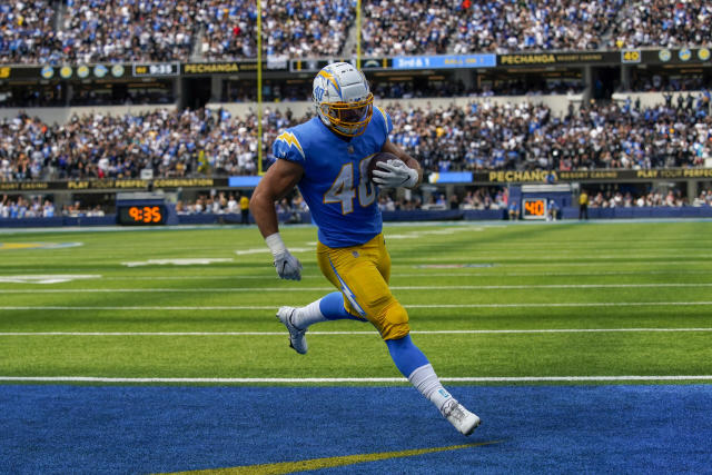 REPORT: Steelers sign ex-Chargers fullback, but it's not Derek Watt