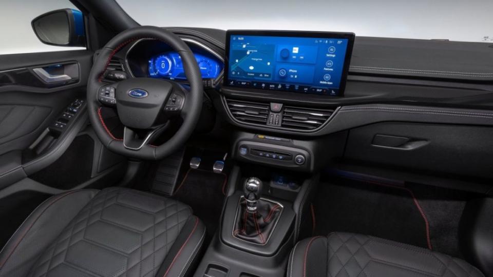 小改內裝則以導入數位儀表板與12.3吋SYNC 4中控螢幕為主要變化。(圖片來源/ Ford)