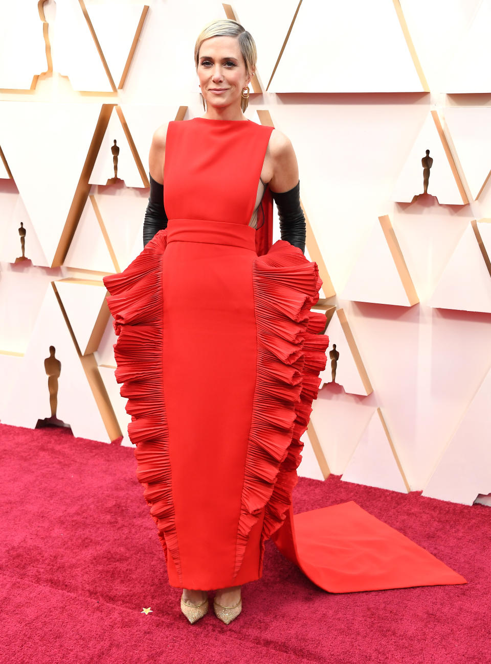 HOLLYWOOD, CALIFORNIA - FEBRUARY 09: Kristen Wiig arrives at the 92nd Annual Academy Awards at Hollywood and Highland on February 09, 2020 in Hollywood, California. (Photo by Steve Granitz/WireImage)