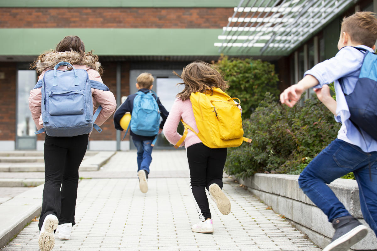 When does school start? Why students go back at all different times