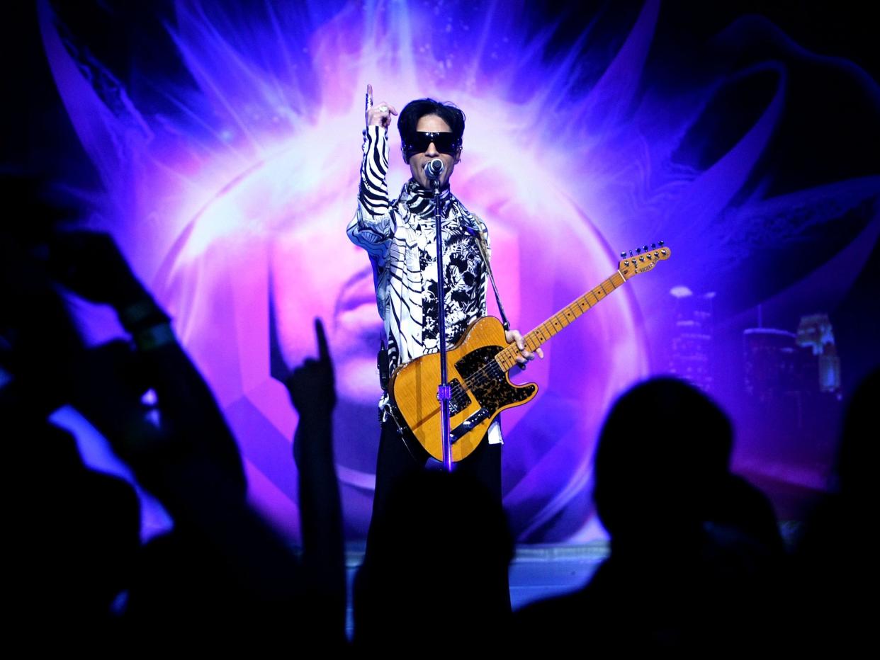 Prince performing in 2009 (Getty)