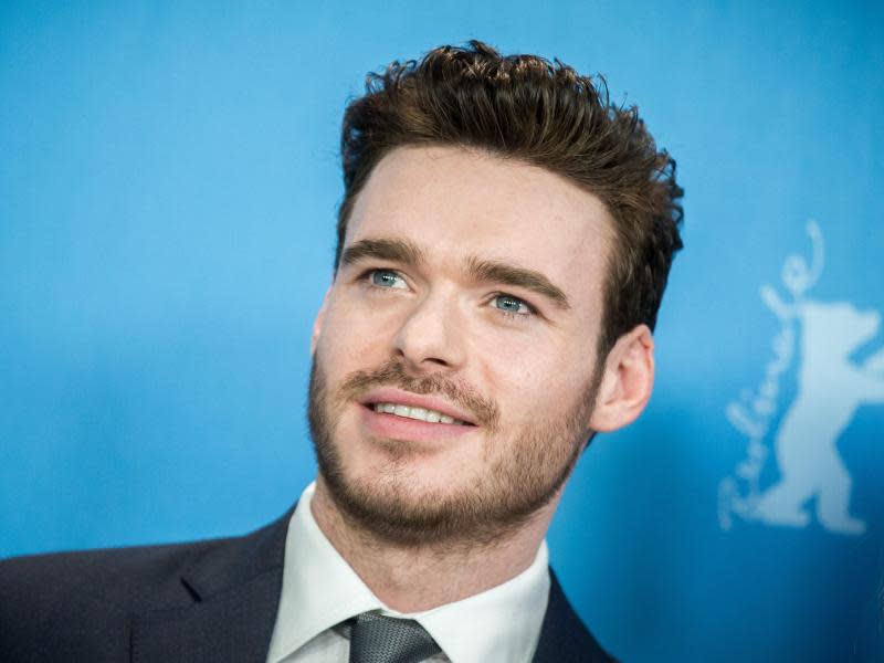 Der schottische Schauspieler Richard Madden beim «Cinderella»-Fotocall. Foto: Michael Kappeler