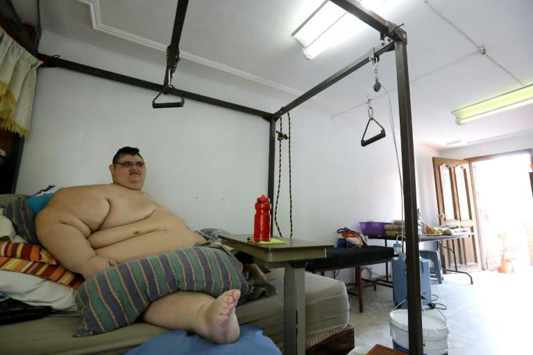 Mexican Juan Pedro Franco, who was once the world's fattest man, rests at his home in Guadalajara -- in his specially made bed