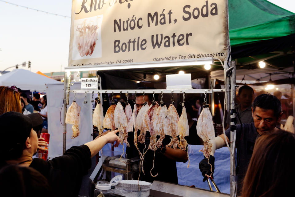 Customers shop for Vietnamese street food at the Little Saigon Night Market (Tracy Nguyen for NBC News)
