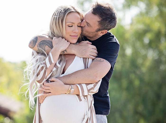 Brian Austin Green y su pareja, Sharna Burgess, han sido padres de su primer hijo en común