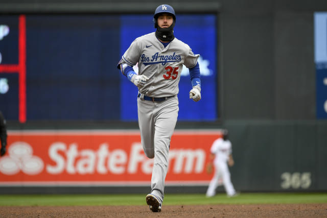 Cody Bellinger's 8th inning three-run homer leads Dodgers past Twins