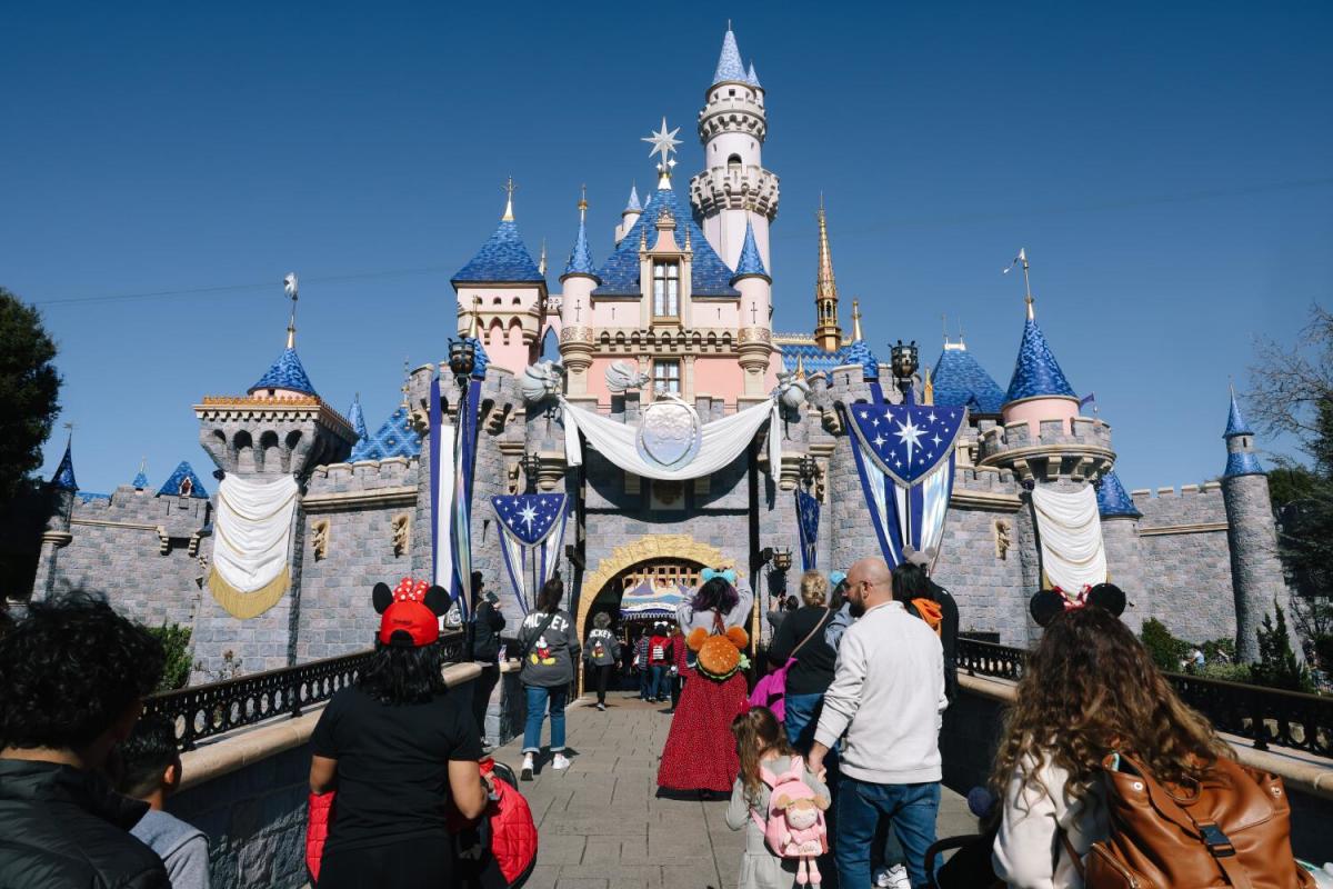 Disneyland Resort Announces Limited-Time Kids' Ticket Offer, Plus 8 Tips to  Plan and Save for Your Next Disneyland Visit