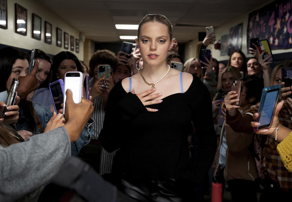 This image released by Paramount Pictures shows Renee Rapp in a scene from "Mean Girls." (Jojo Whilden/Paramount via AP)