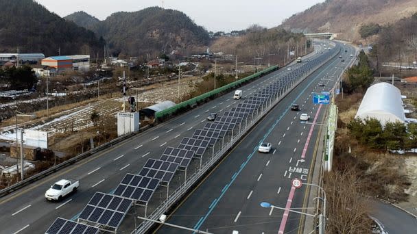 PHOTO: A 5.5-miles-long solar panel bike path sitting in the middle of an eight-lane highway connects Daejeon and Sejong city in South Korea. (South Korea's Ministry of Land, Infrastructure and Transport)