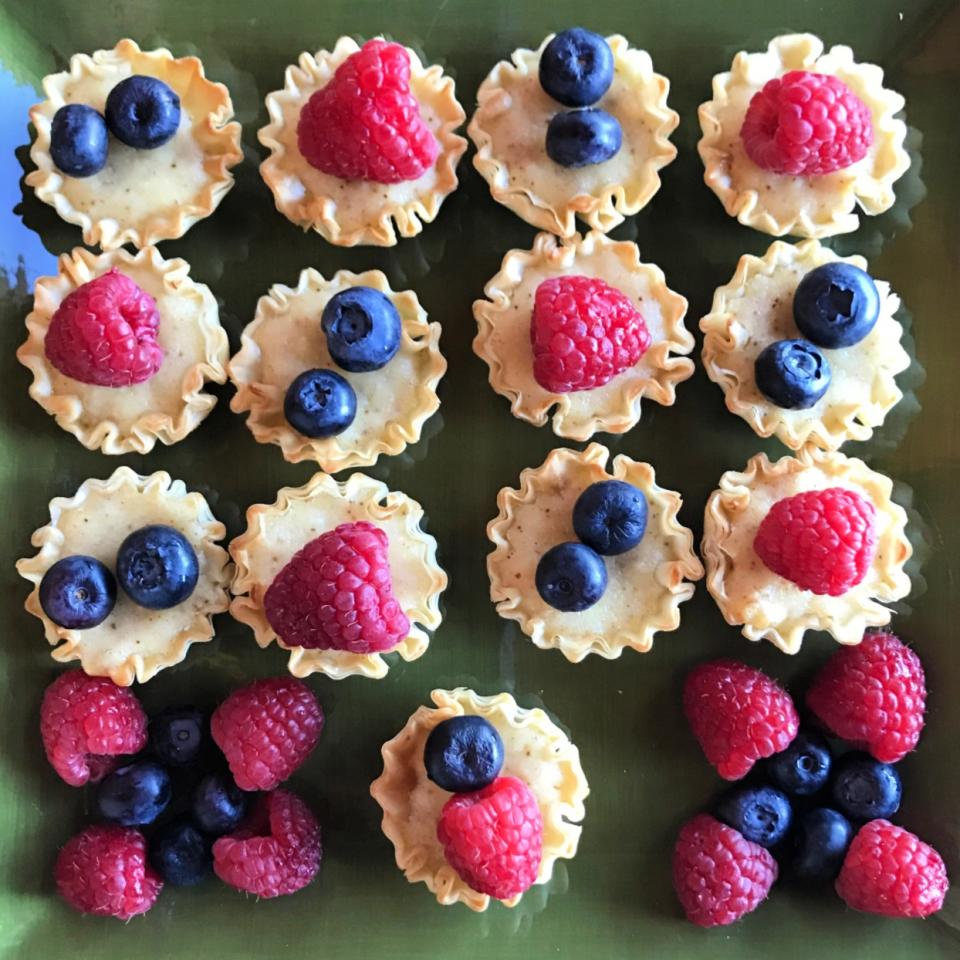 Phyllo Tarts with Ricotta and Raspberries