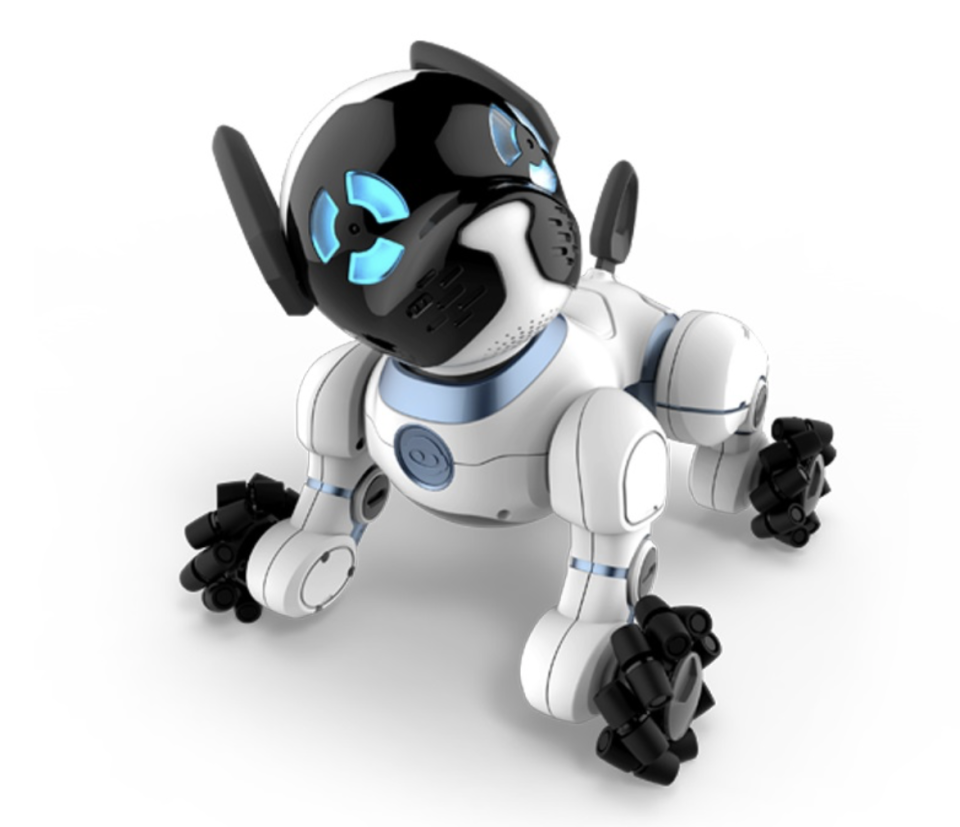 <p>Chip è il cane robot prodotto da WowWee che grazie ai sensori tattili riconosce il tocco, gioca con la palla e balla per la gioia dei suoi padroni. Questo digital pet è in grado di riconoscere i componenti della famiglia, di seguirli fedelmente e di giocare con loro al lancio della pallina, riportandola indietro esattamente come farebbe un cane vero. Quando la batteria sta per scaricarsi, Chip ritorna da solo nella cuccia (che in pratica è una station di ricarica). Prezzo: 271,11 euro su amazon.it </p>