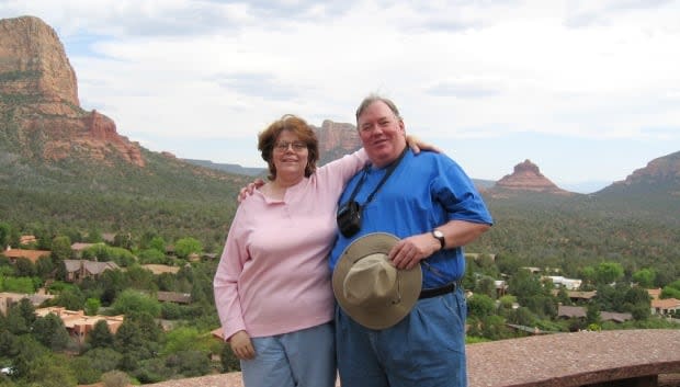 Diane and Tim Ledvina pose for a photo on a trip to Arizona. The couple donated $4.8 million to the Queens General Hospital Foundation. (Tom Ledvina - image credit)