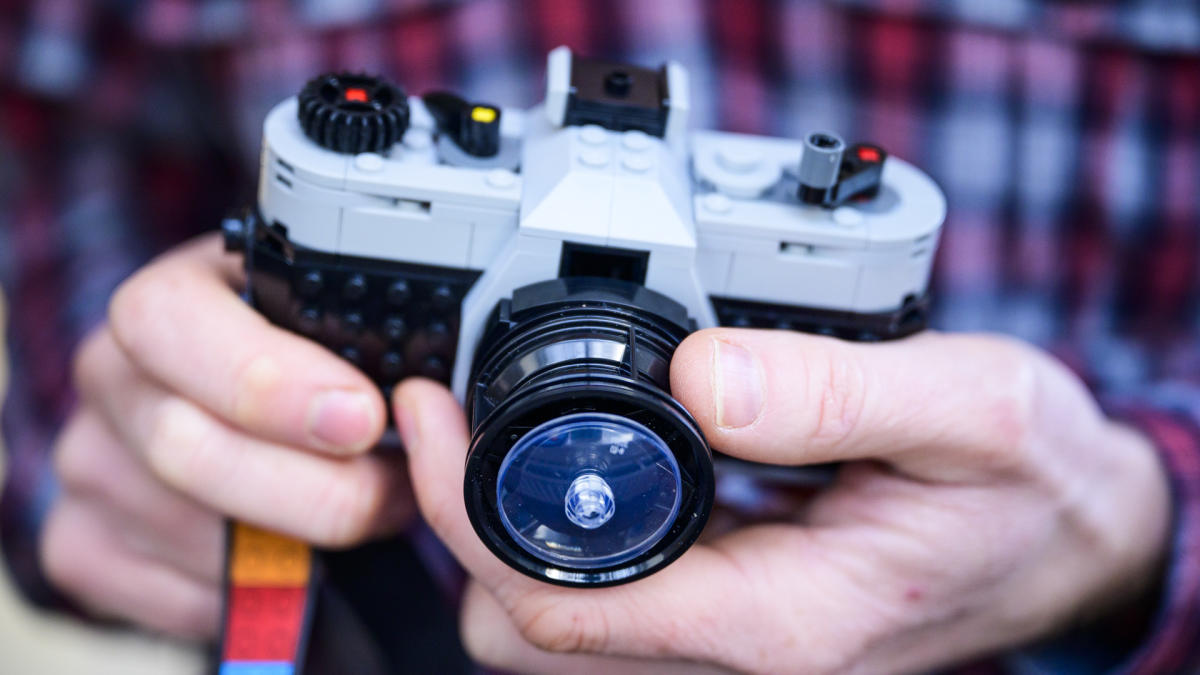 LEGO Retro Camera is a Fun and Affordable Toy for Photographers